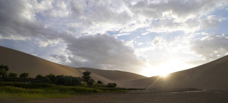 敦煌敦悦大酒店(沙洲夜市店)图片
