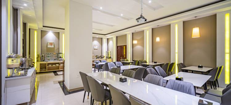 如家睿柏云酒店(喀什人民西路古城景区南门店)图片