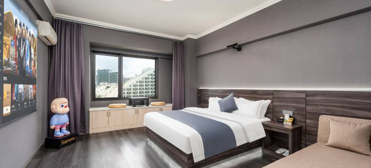 华泽云端公寓(沈阳奥体中心地铁站店)图片
