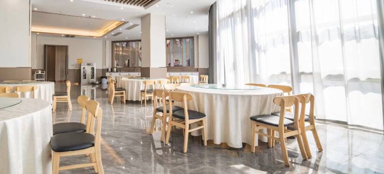 如家睿柏·云酒店(涡阳县体育中心店)图片