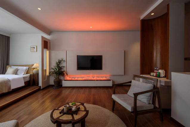 相逢不晚SilveryMoonlight|慢城供氧设计师民宿(独克宗古城大佛寺转经筒店)图片