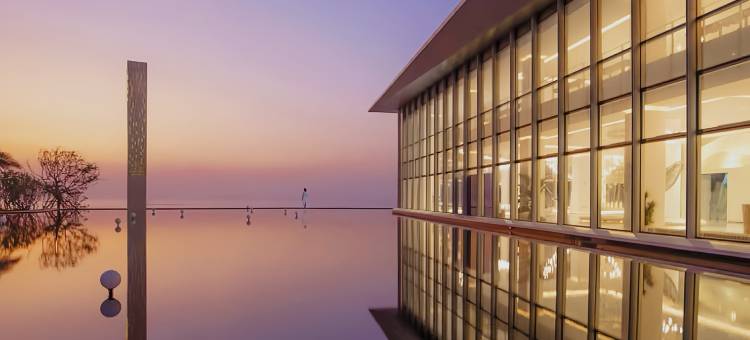 YchAllHotel叁雾高空海景公寓(中海黄金海岸店)图片