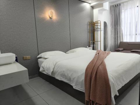 长沙泊岸美宿(长沙五一广场IFS国金中心店)