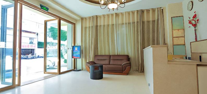 来宾保利花园酒店(来宾站百悦商业广场店)图片