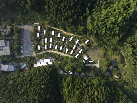 景德镇美集观山月宠物主题部落(三宝国际陶艺村店)图片