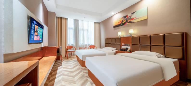 贵旅花园酒店(黔灵山公园黔春路地铁站店)图片