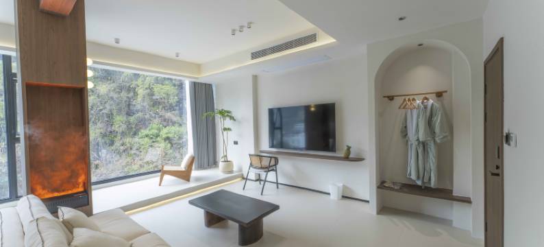 隐溪山涧民宿(二十元背景风景区店)图片