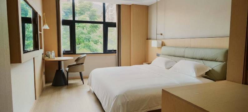 玲珑屿酒店(牡丹湖湿地公园店)图片