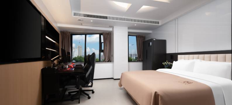 摩顶云熙电竞酒店(曹魏古城胖东来时代广场店)图片