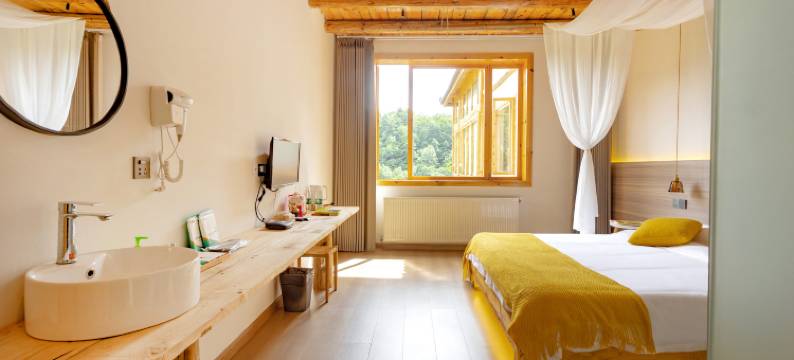 广元·山屿山舍·270°环山.Slowly原木风私享美宿图片