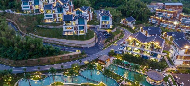 安吉云上草原度假村半山隐竹酒店图片