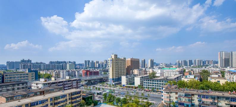 郑州雨桐酒店(康桥铂舍南阳新村地铁站店)图片