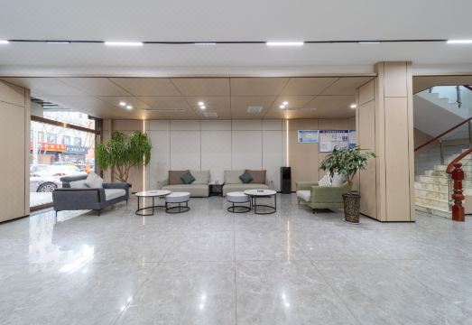 Wave Valley International Hotel Hotel Overview