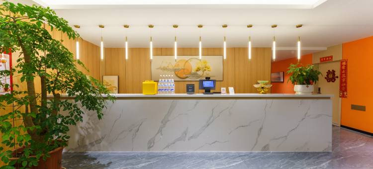 竞族电竞酒店(山东大学齐鲁医院德州医院中心院区德州东站店)图片