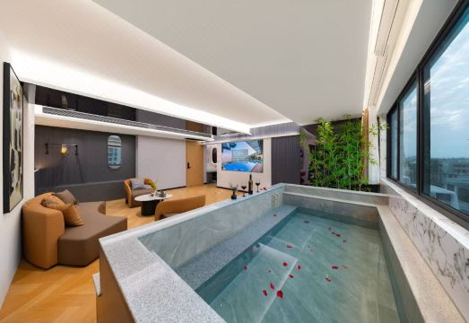 Yiju Lizhi Hot Spring Hotel (Meizhou Fengshun)Hotel Overview