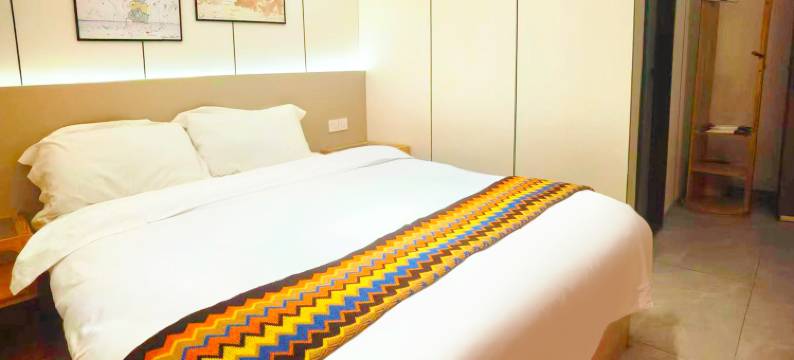 自在居·Courtyard庭院设计美宿 (汕头高铁站东海岸店)图片