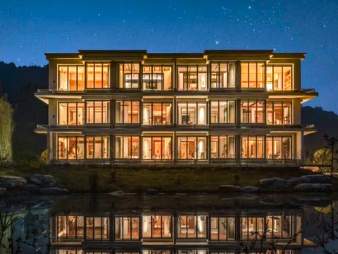 成都释玥森林酒店