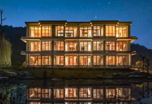 成都释玥森林酒店外景图