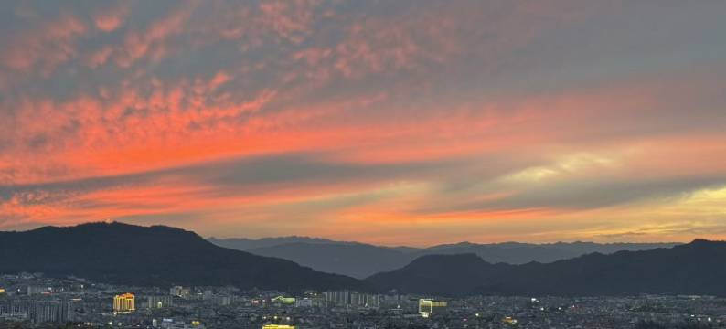 腾冲聆荷渡璟瑜汤庐民宿图片