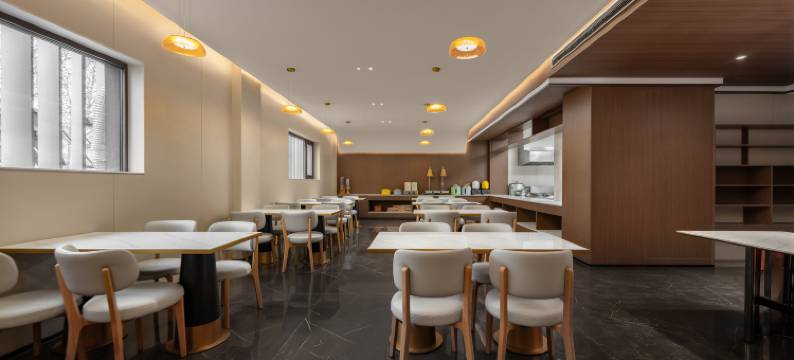 铂雅云尚酒店(龙口通海路保利广场摩天轮店)图片