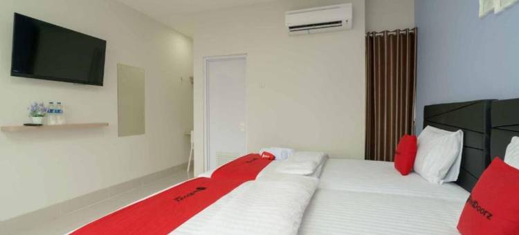 红多兹普拉斯酒店-近埃卡医院BSD5(RedDoorz Plus Near Eka Hospital BSD 5)图片