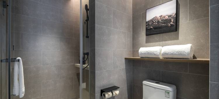 怀化高铁南站亚朵酒店图片