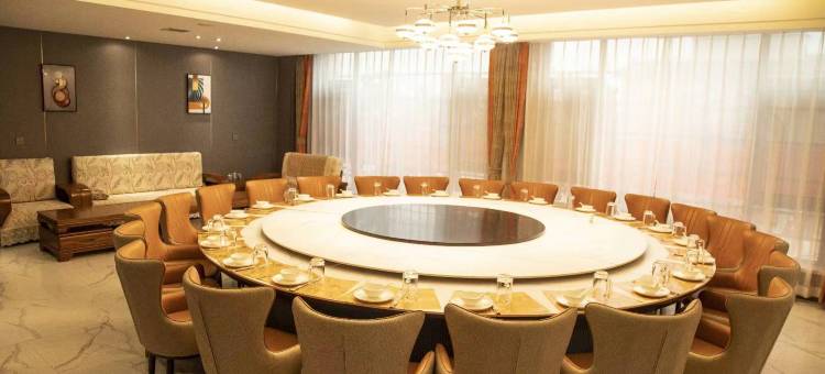 吴忠红寺堡盛华主题酒店图片