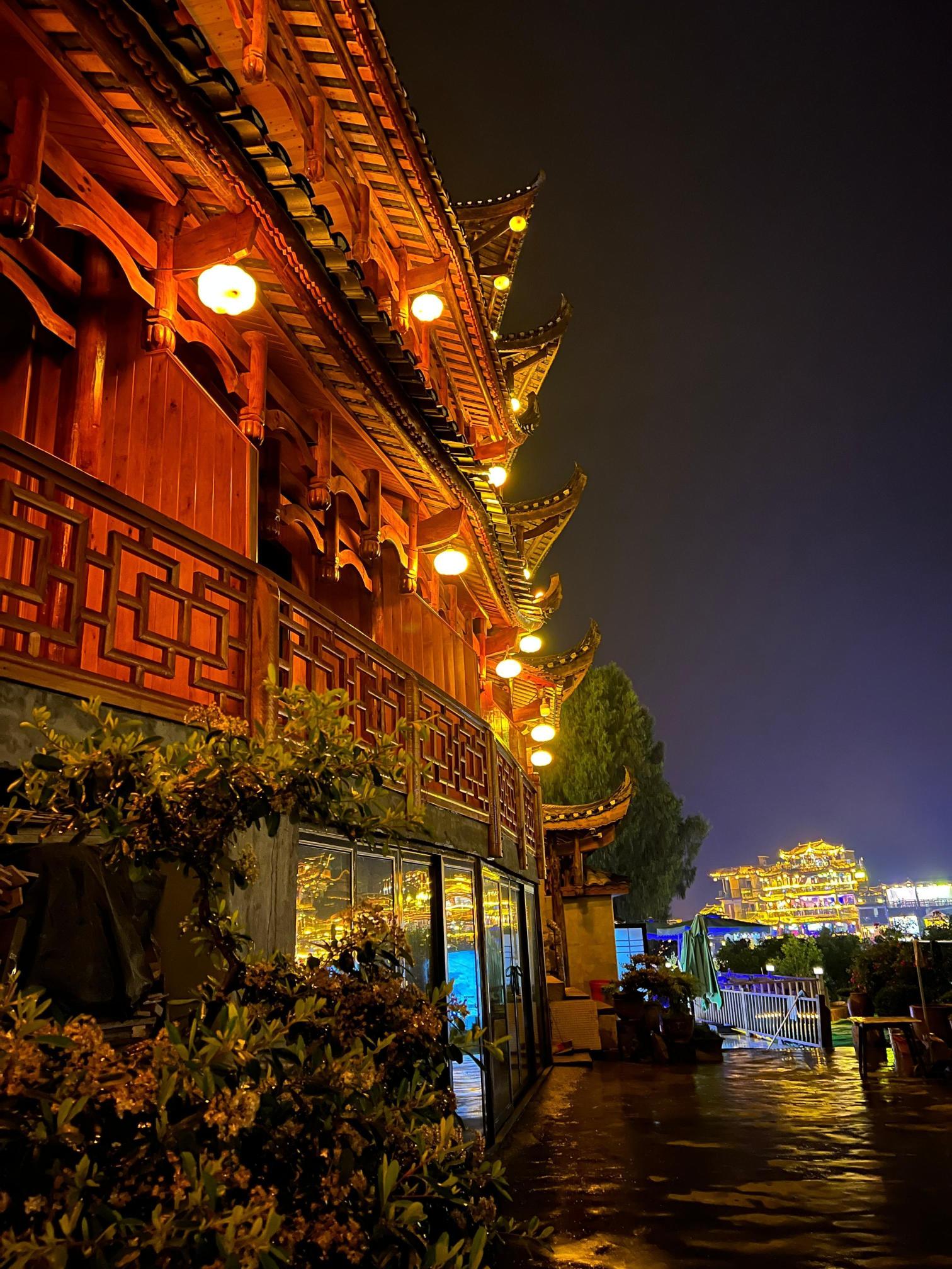 Wenxi Lanyue Homestay (Furong Town Waterfall Branch) Over view