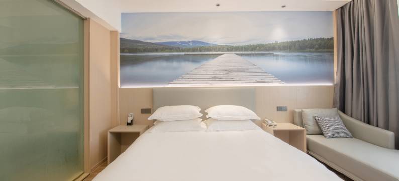 亭枫商务酒店(临海灵湖景区店)图片