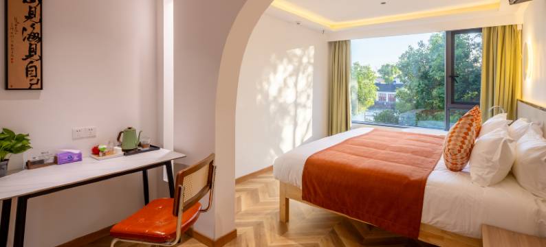 周庄慢生活湖景设计民宿图片