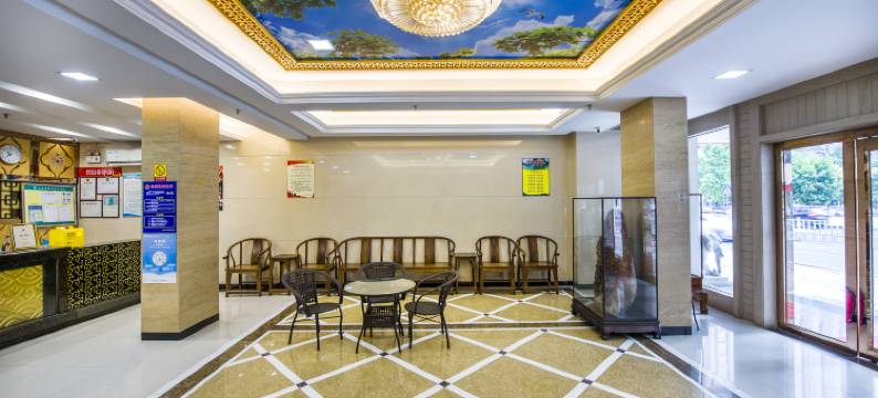 花塔酒店(肇庆七星岩星湖景区店)图片