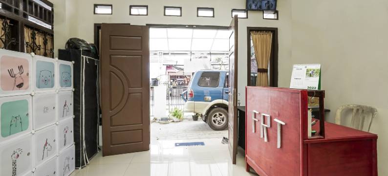 OYO 90595费雷萨科斯特伊斯兰酒店(OYO 90595 Ferezsa Kost Syariah)图片