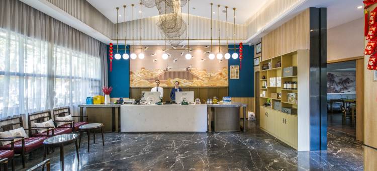 德庭精品酒店(普洱江城勐烈大街店)图片