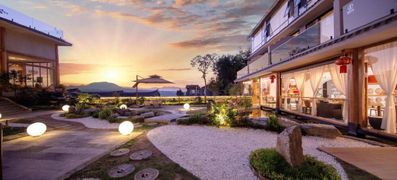 山里有屋设计师温泉度假美宿(和顺古镇店)图片