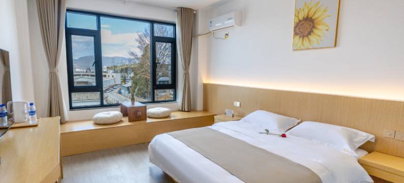 昕禾小苑民宿(丽江高铁站)图片