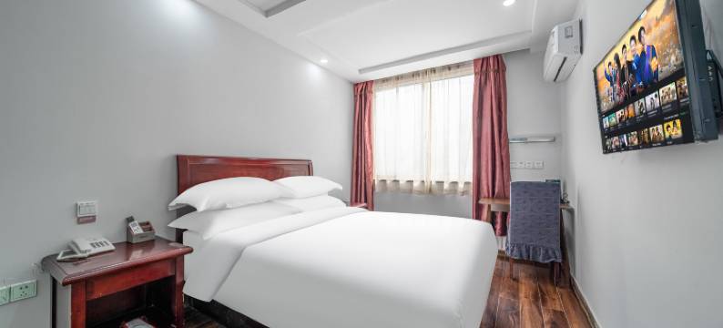 蓝湾假日酒店(镇江大市口店)图片