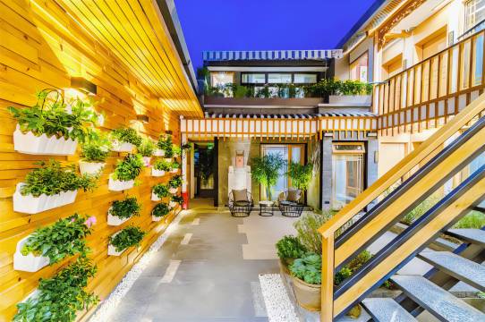 花庭忆·Think house私享ing中古风纳西合院(丽江古城南门店)