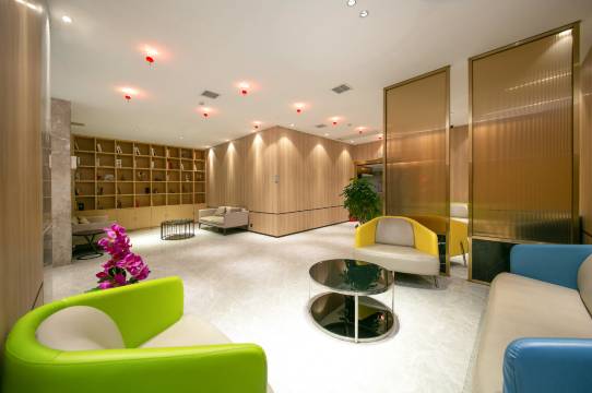 五月阳光酒店(金钟大雁城店)