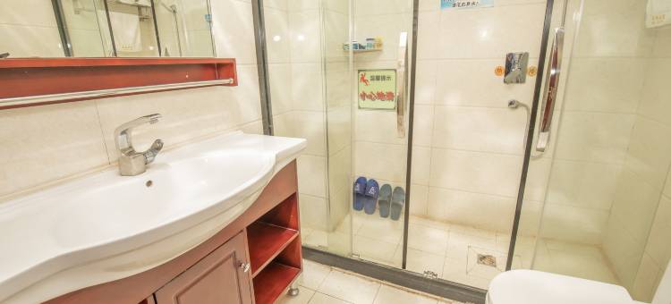 逸柏国际酒店(格尔木江源中路昆仑公园店)图片