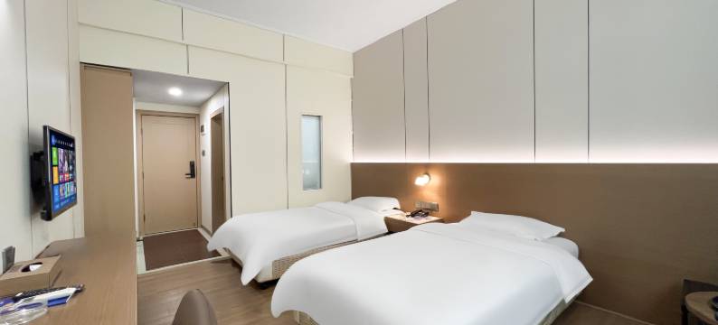 中山华裕酒店(中山古镇环球灯配城店)图片