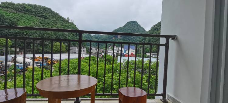 海枯情民宿(六盘水月照机场店)图片
