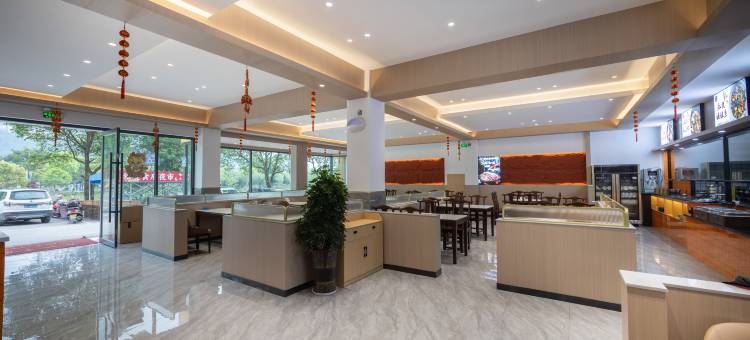 独白·江景民宿(凤凰古城景区沱江店)图片