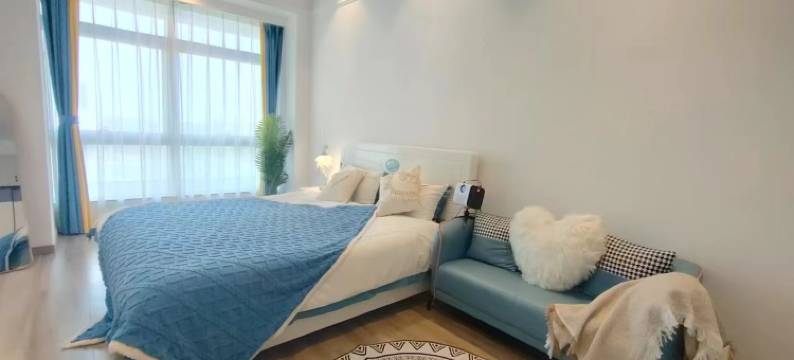 微澜·轻奢影院城市民宿(衢州高铁站万达广场店)图片