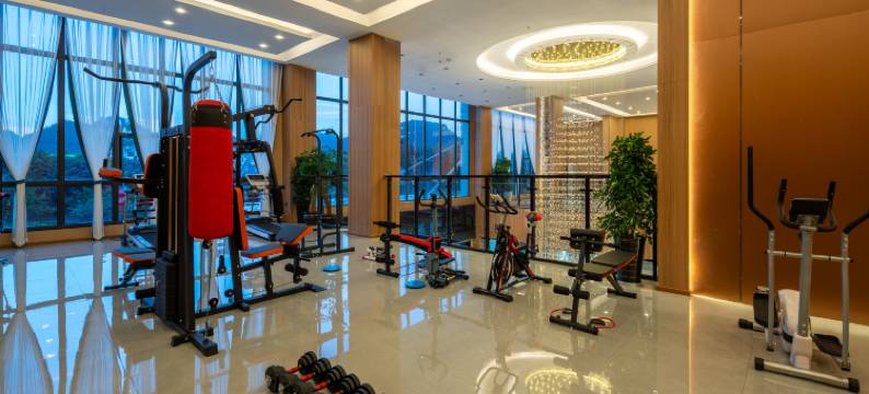 苗西南国际酒店(兴义万峰林大道店)图片