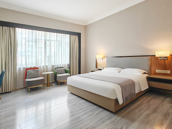 金泉酒店(东莞谢岗广场银瓶站店)