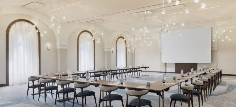 皇家马术学校 - 傲途格精选(Imperial Riding School, Autograph Collection)图片