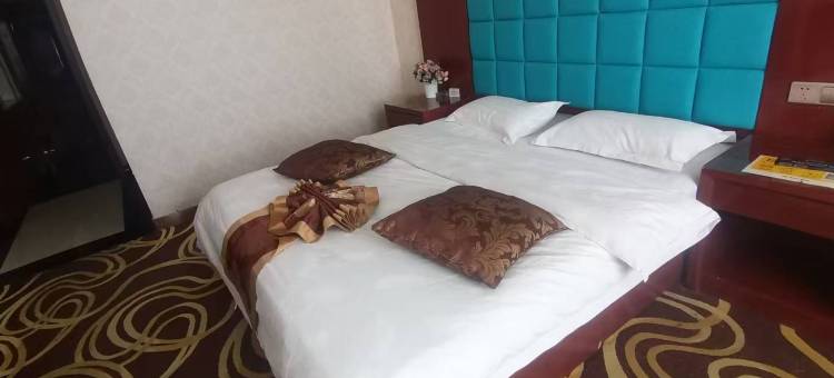 TOWO上品酒店(格尔木江源北路店)图片