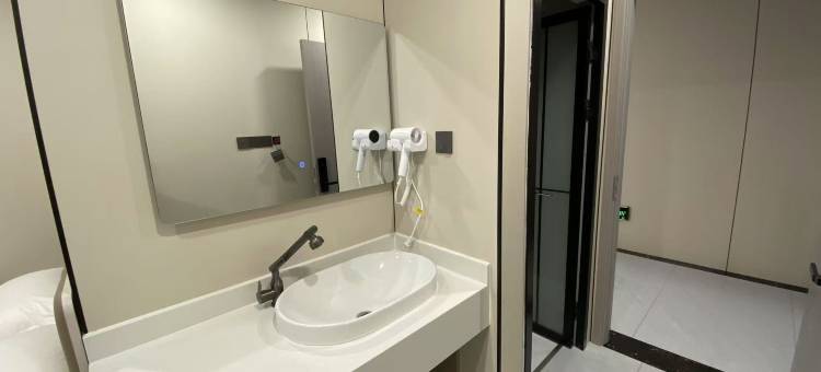 广灵顺竞电竞酒店图片