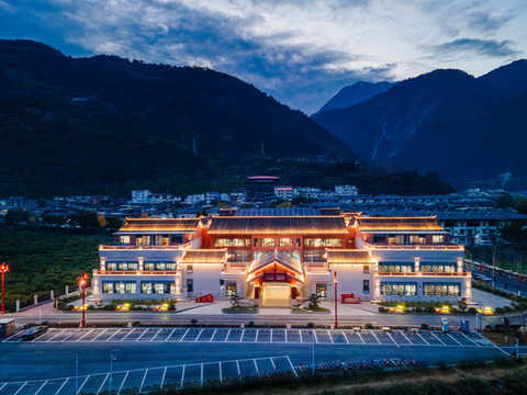 安顺鑫泊酒店(石棉安顺场店)