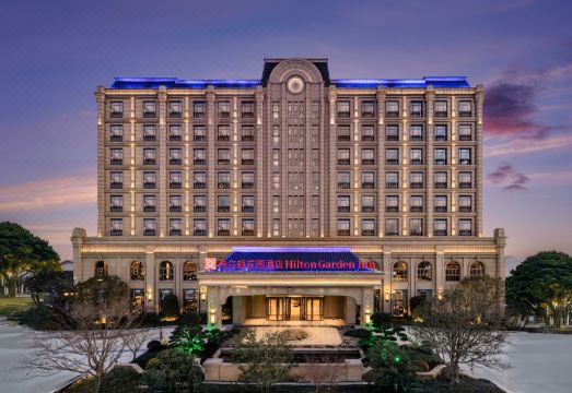 上海高铁东站希尔顿花园酒店外景图